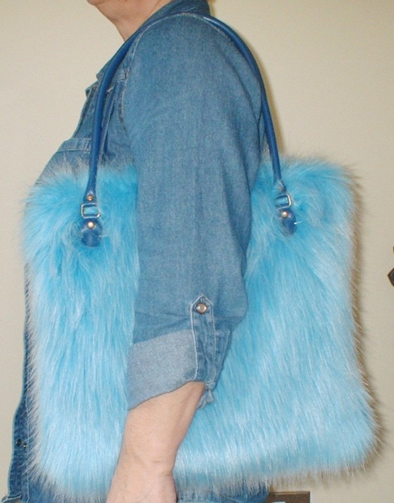 Blue best sale fur bag