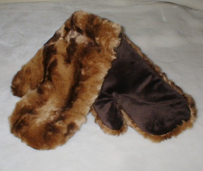 Vintage Gold Astra Faux Fur Mittens