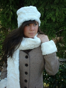 Ivory Astra Faux Fur Scarf