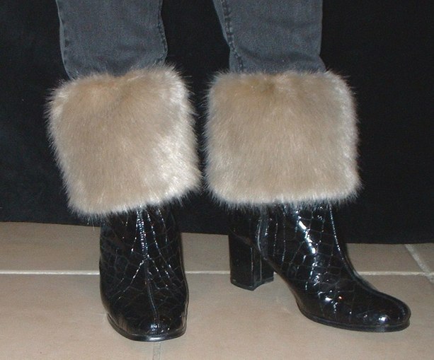 Honey Blonde Faux Fur Boot Toppers