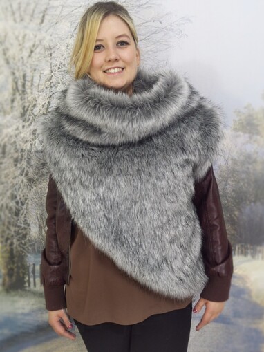 Silver Musquash Faux Fur Huntress Cowl