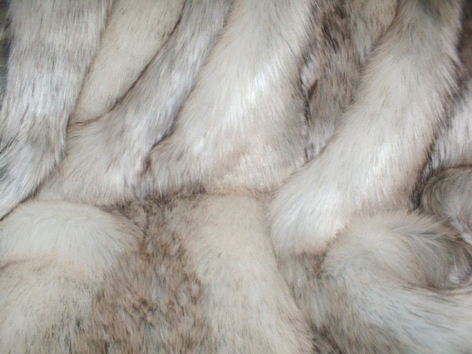 Snow Wolf Faux Fur Swatch